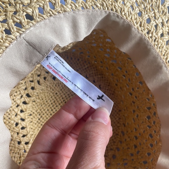 Hat - Picture 4 of 6